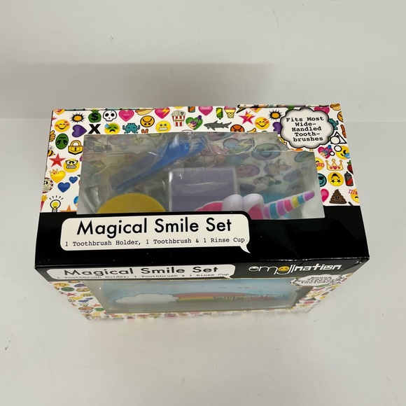 Emojination Set 3 pc Set Unicorn Toothbrush Holder Folding Toothbrush Rinse Cup - Picture 6 of 10